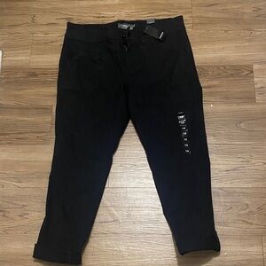 Torrid Black Cropped Pants